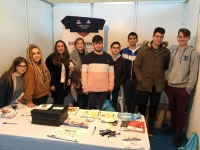 Foto de familia de los participantes en la Feria