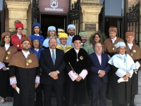 Foto de familia tras el acto de toma de posesin.