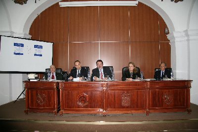 Una conferencia de Antonio Lpez Ontiveros clausura el  tercer ciclo del Aula de Religin y Humanismo sobre ' La memoria de Europa en un mundo global'