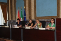 De izda. a dcha., Elvira Mndez, Rosario Mrida, Marisa Sala y Ascensin Quintero en la inauguracin de la jornada.